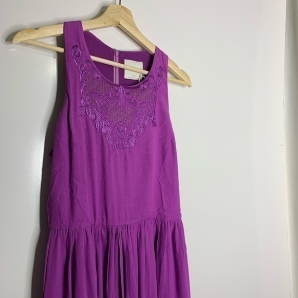 Line & Dot Embroidered Neck Maxi Dress - Picture 10 of 11